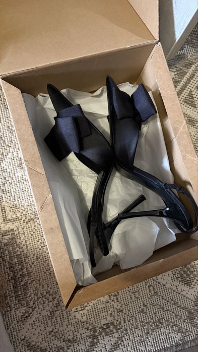 Каблуки zara 38 розмір