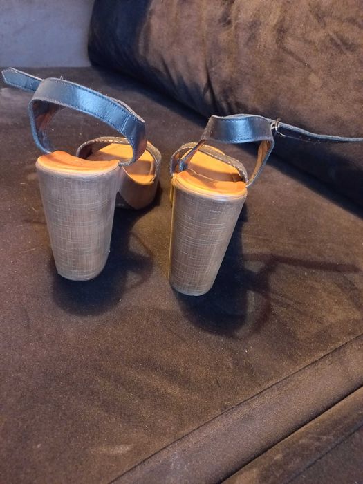 Sandałki Lasocki