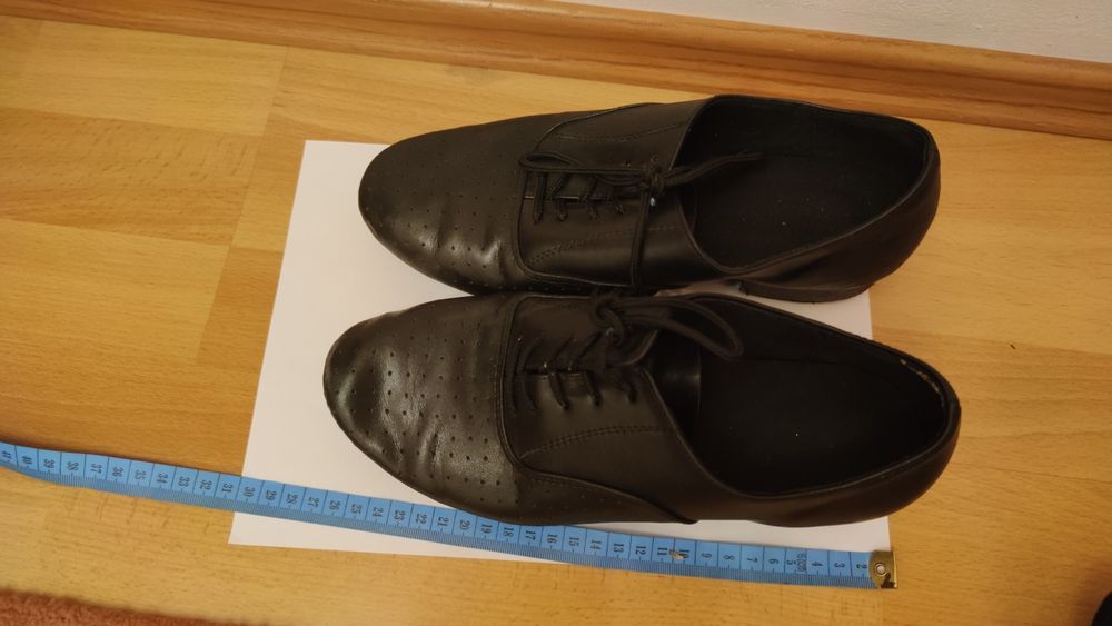 Buty skórzane do standardu