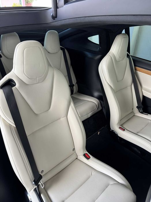 Tesla Model X dual Motor longe range