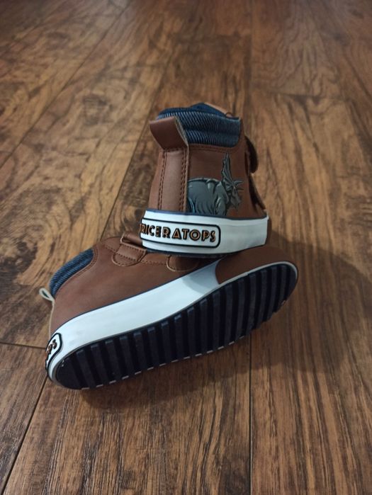Buty chłopięce r 29 nowe SMYK triceratops