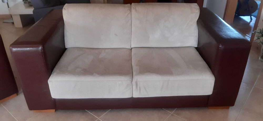 SOFÁ (2 Sofás) 1 sofá de 3 Lugares + 1 sofá de 2 Lugares