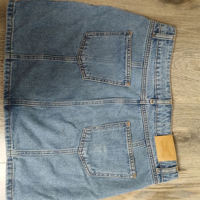 Жіноча джинсова спідниця