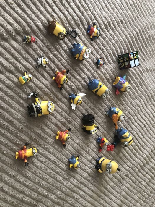 Minionki figurki