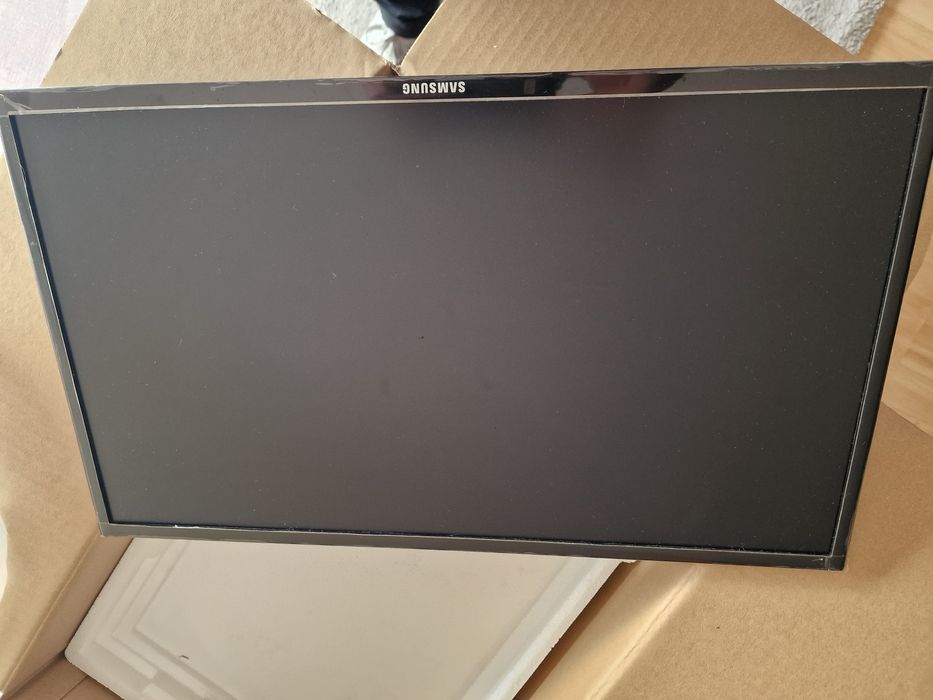 Monitor 24" Samsung64584699020162122