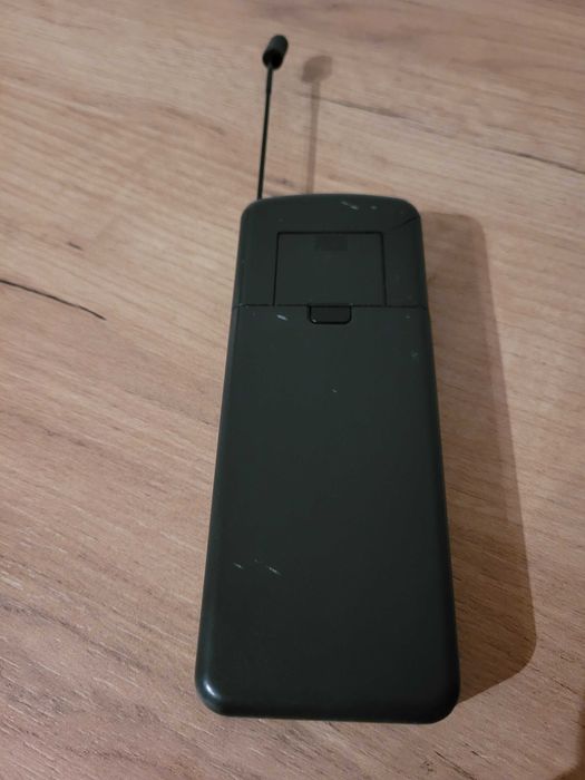 Stary telefon HITACHI dla kolekcjonera