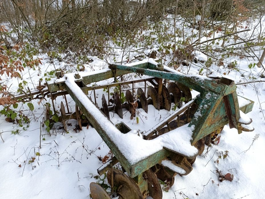 Продам трактор ЮМЗ з причепом і дисками