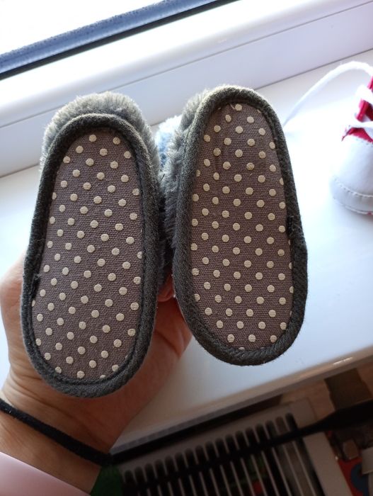 Пінетки,перше взуття ,дві пари 100грн