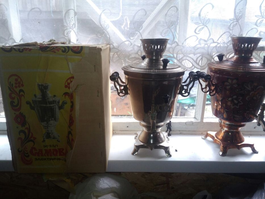 Продам самовар обыкновению.