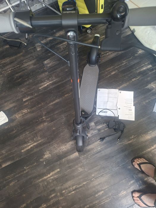 Ninebot,  Modelo F20D