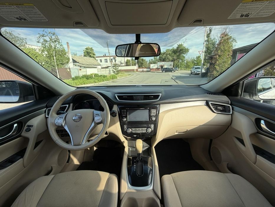Nissan Rogue газ бензин