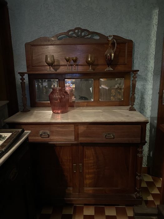 Louceiro em Madeira com Tampo em Mármore