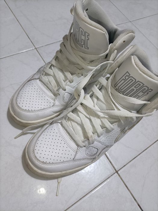 Ténis Nike n 40 brancos