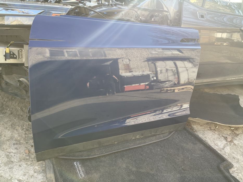 Двері передні ліві Tesla Model X 2022+ plaid
