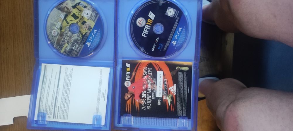 Zestaw gier PS4: FIFA 17 + FIFA 18 (Płyty, Stan Dobry)