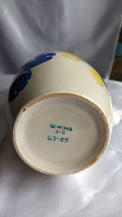 Ваза  гутное стекло, расписная майолика