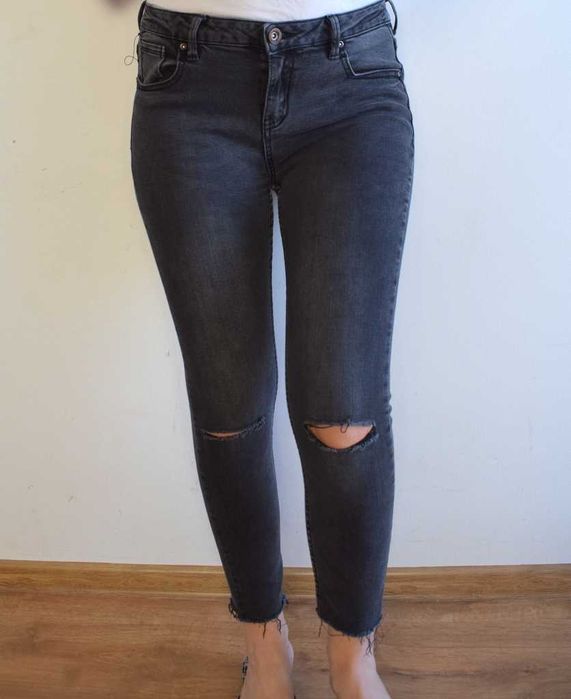 Denim Co 42 xl szare spodnie rurki z dziurami na kolanach wysoki san