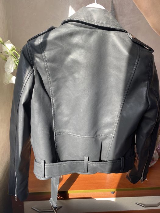 Куртка з екошкіри