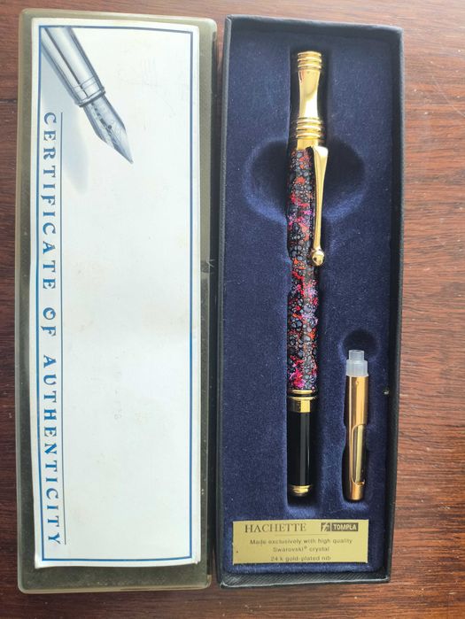 Caneta Hachette Tompla — Ouro 24k e Cristais Swarovski