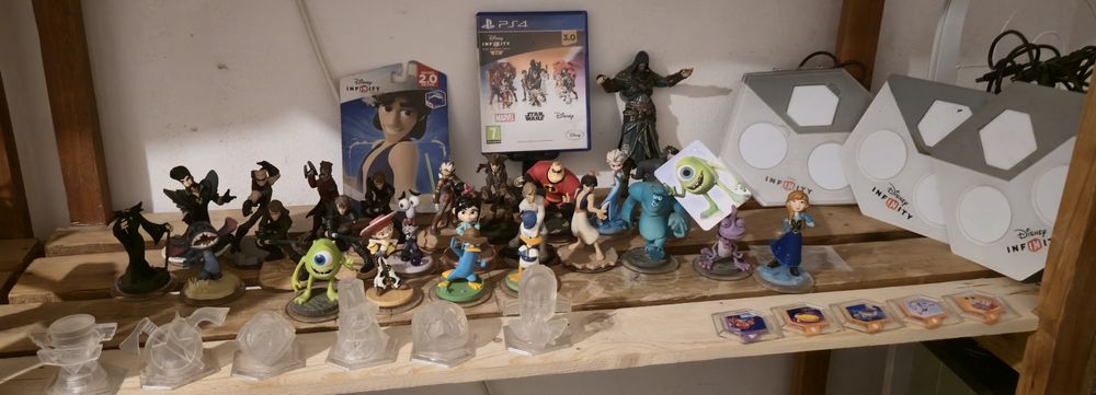 Nintendo wii+ Diney infinity 3.0 + 1.0+ jogos wii