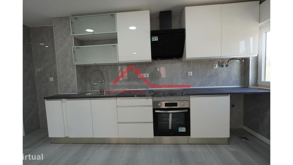 Apartamento T2 em Corroios