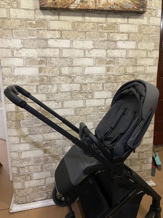 Прогулянкова коляска Carrello Alfa