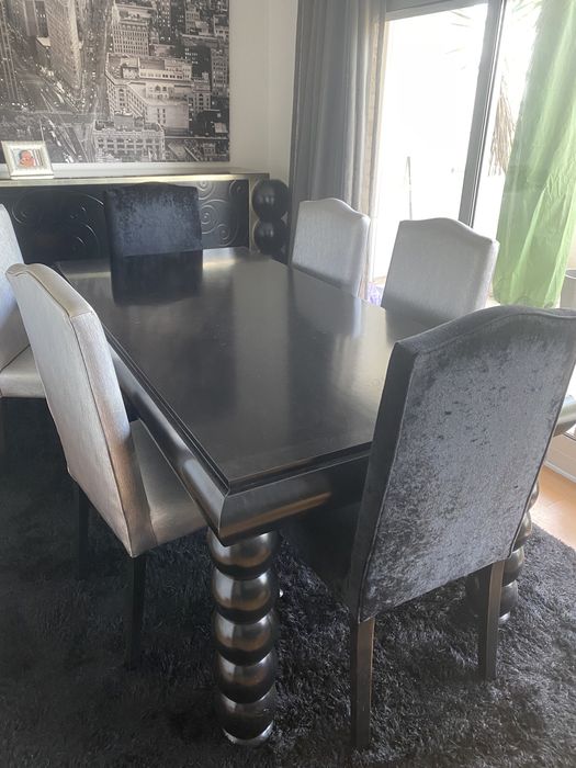 Mesa de jantar da Colonial