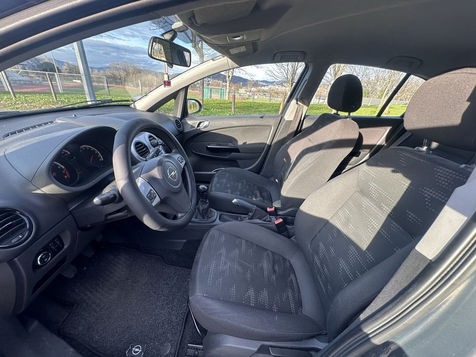 Opel corsa colour edition 1.2cc 85cv 2014