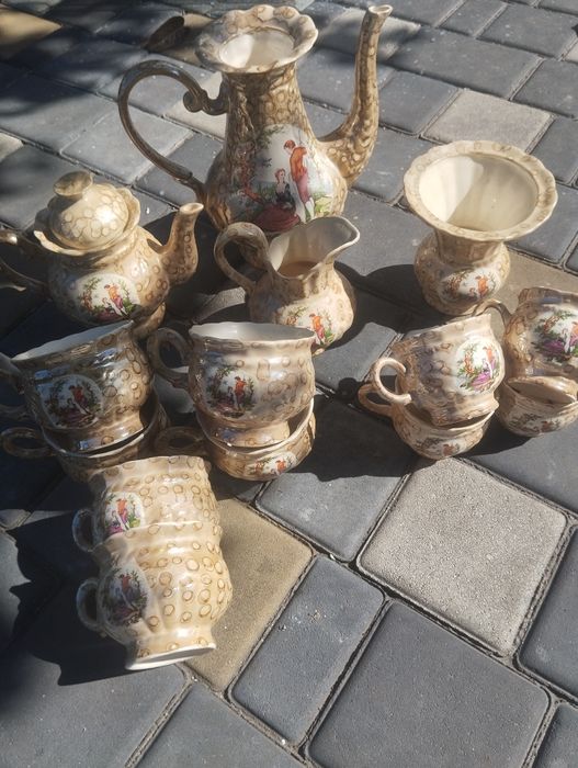 Продам винтажный сервиз чайной посуды