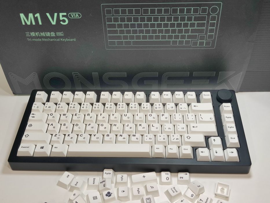 Monsgeek M1 V5 VIA ANSI Barebone kit + switches + keycaps