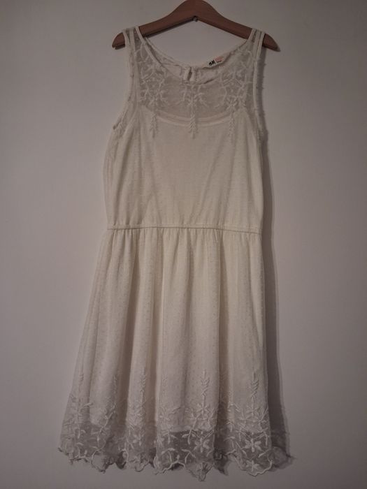 Elegancka sukienka z halką H&M 152