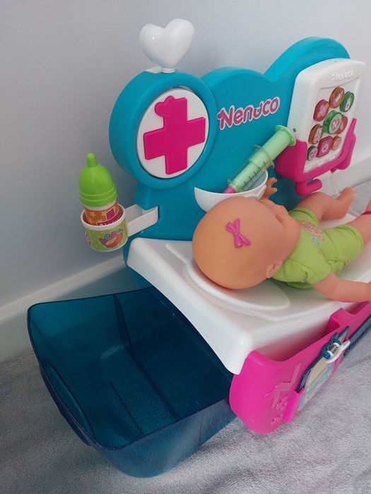 Nenuco - Médica: Bebé porque choras