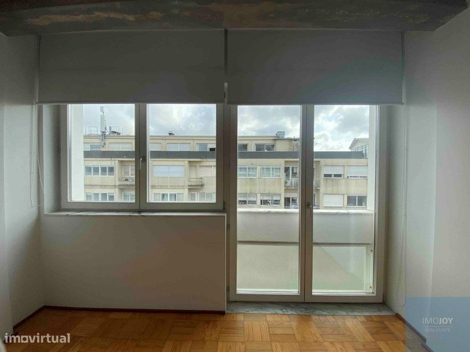 Apartamento T1 para venda no centro histórico do Porto