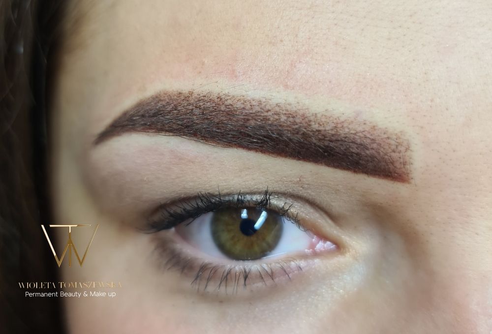 Brwi permanentne maszynowe. Ombre. Microblading, Powder effect.