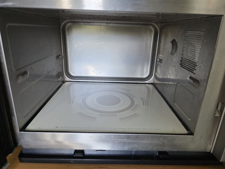 Kuchenka mikrofalowa Clatronic MWG 760D - nowoczesna, idealna