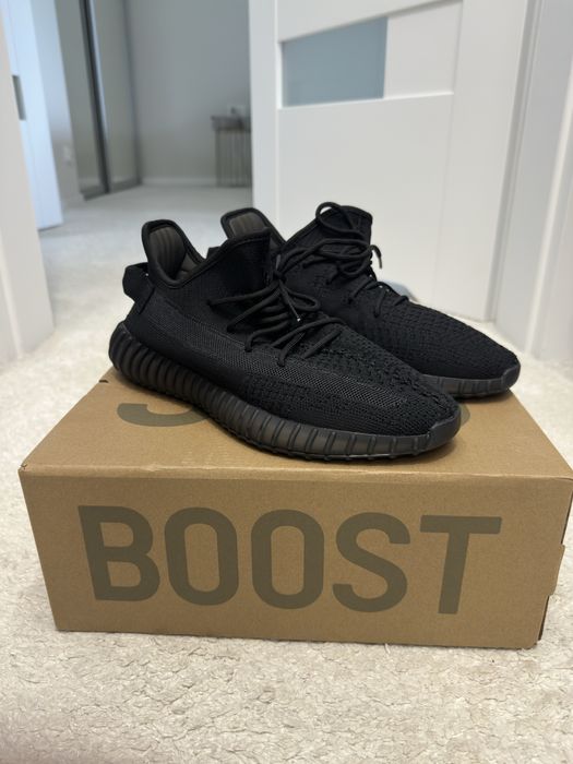 Adidas Yeezy 350 boost v2 onyx