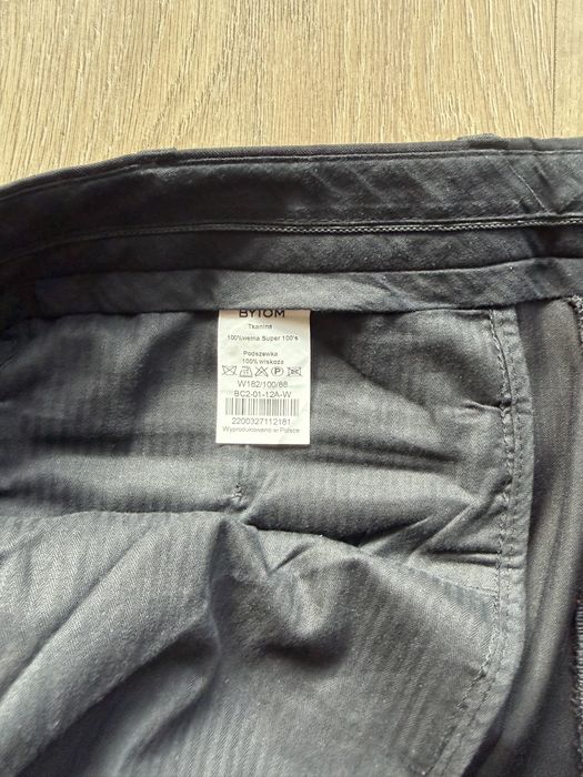 Garnitur męski BYTOM 182/100/88 czarny
