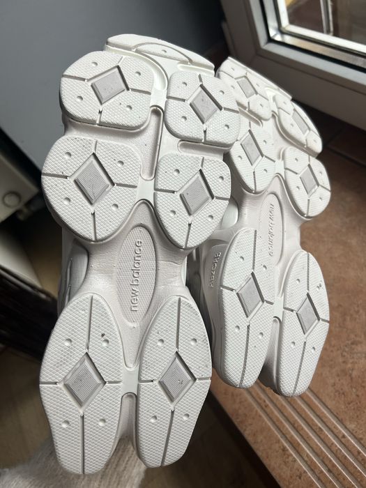 New Balance 9060 Light Beige Grey