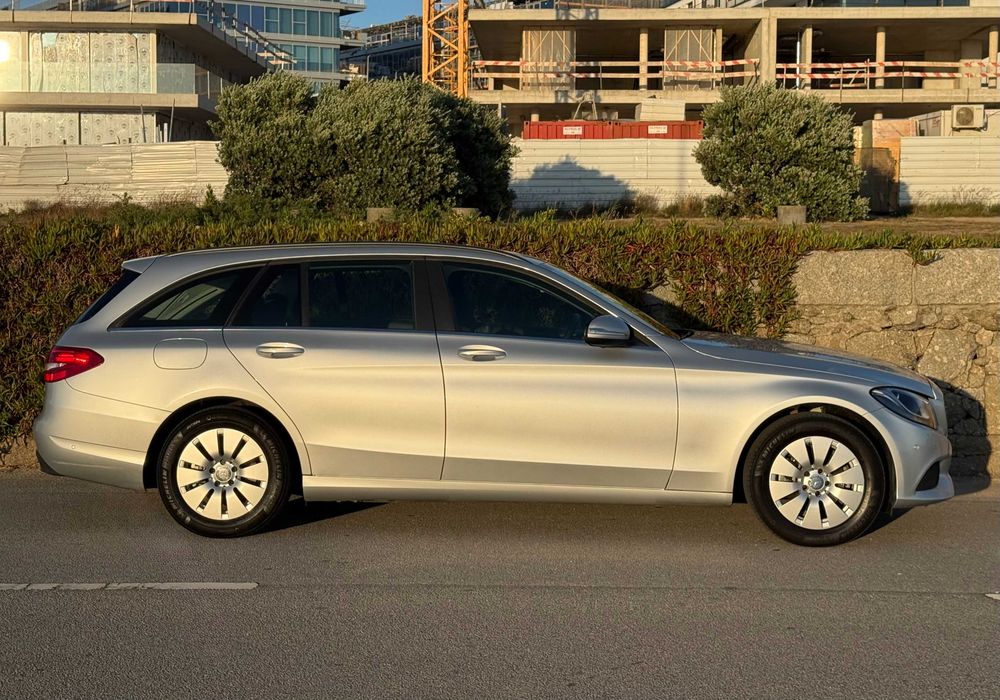 Mercedes-Benz C 180 BlueTEC Station 1.6 — Excelente estado foto 4