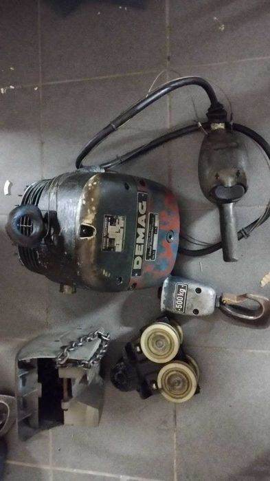 Garibalde guincho DEMAG PK 2N-F