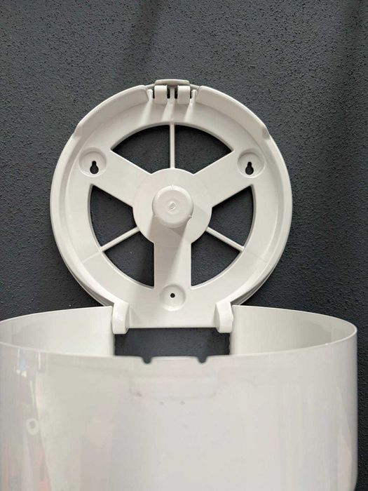 13 Equipamentos para WC – Secadores de Mãos e Distribuidores de Papel