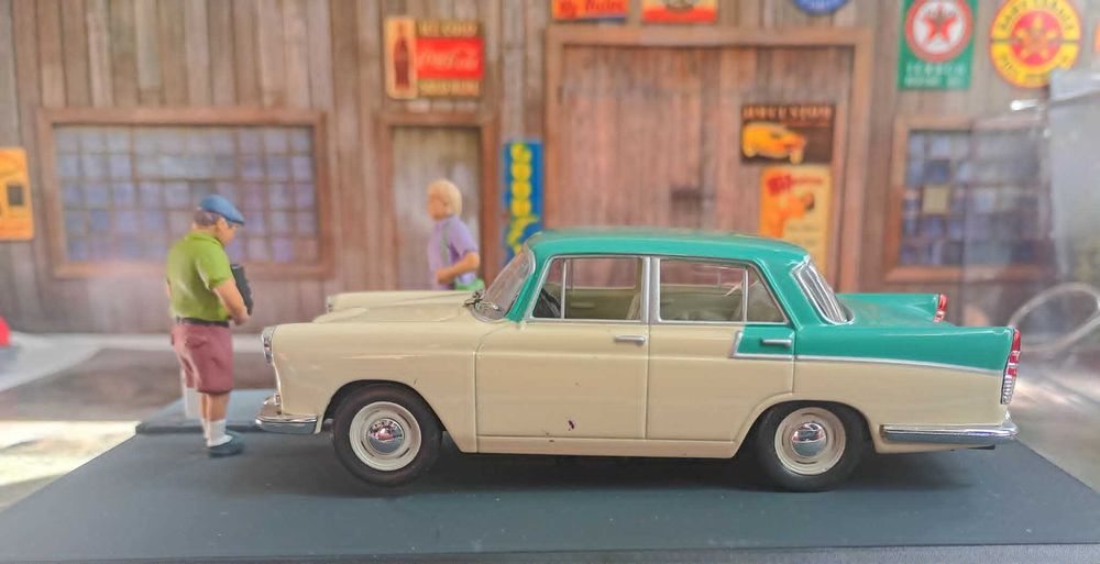 Austin Cambridge  Colecção Lá Route Bleue Escala 1/43