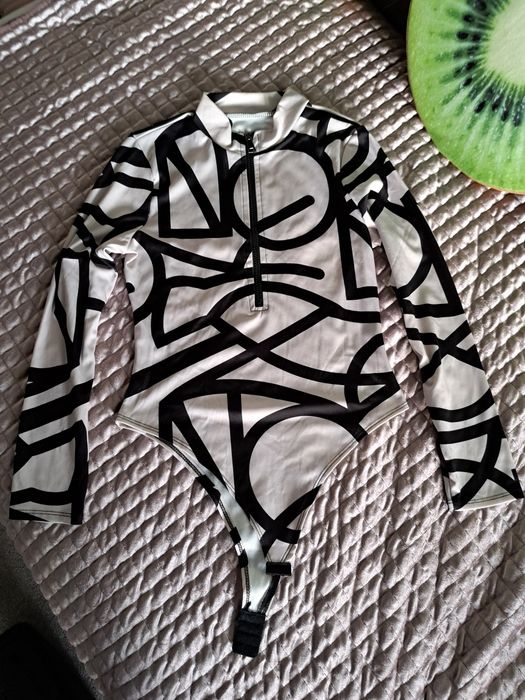 Wycięte body Made in Italy Sexi zip czarne