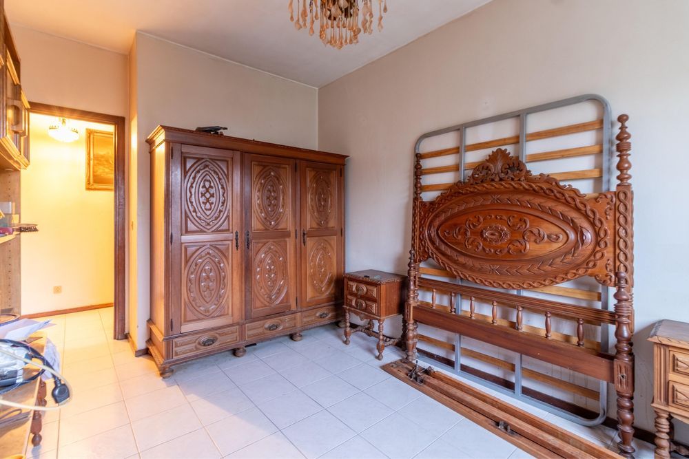 Aprtamento T3 a 5 minutos da Estação de Metro Parque de Real