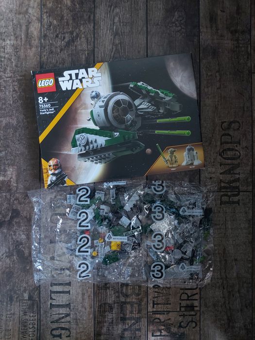Lego Star Wars 75360 otwarte pudełko, brak jednego woreczka z klockami