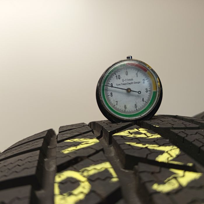 215/55R18 Continental ContiWinterContact Ts830p