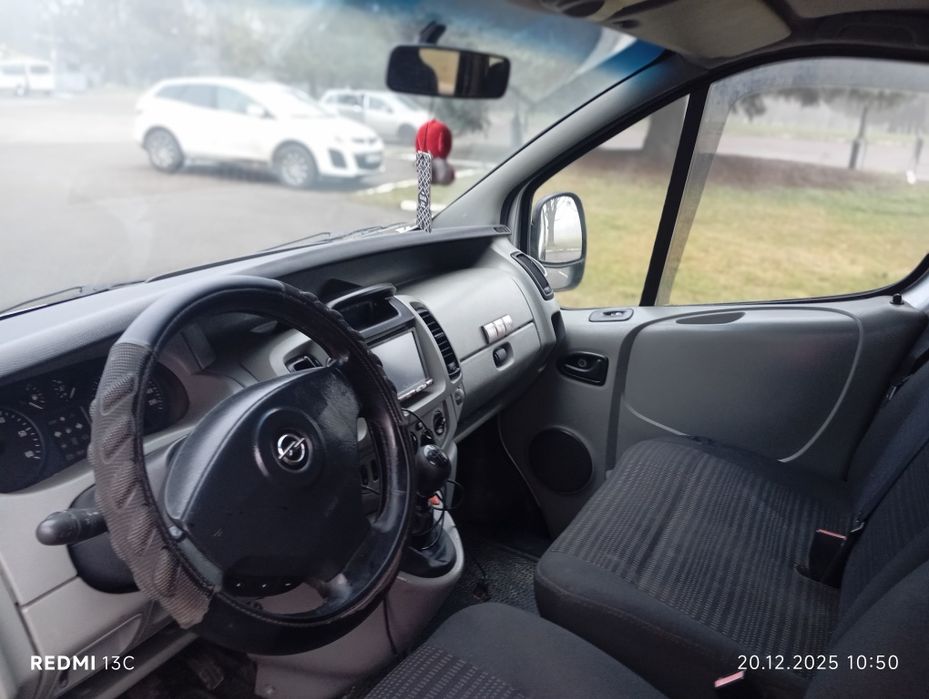 Продам Опель віваро 2002р. 1.9 100ка