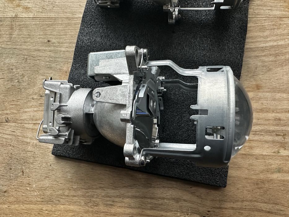 Линзы биксенон Skoda Yeti