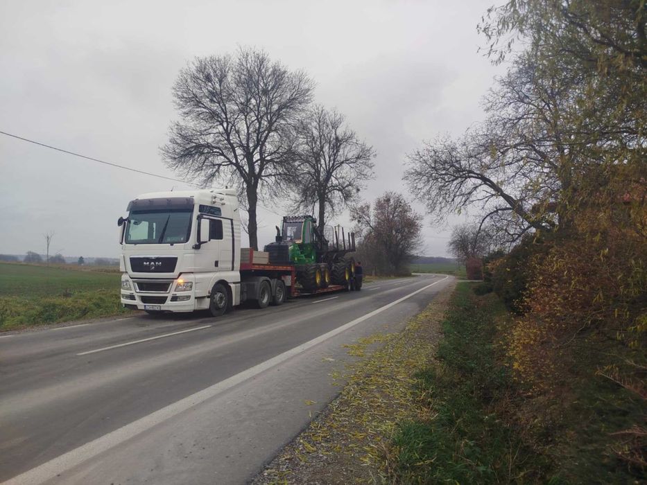 Transport niskopodwoziowy harvester forwarder kombajnów koparek