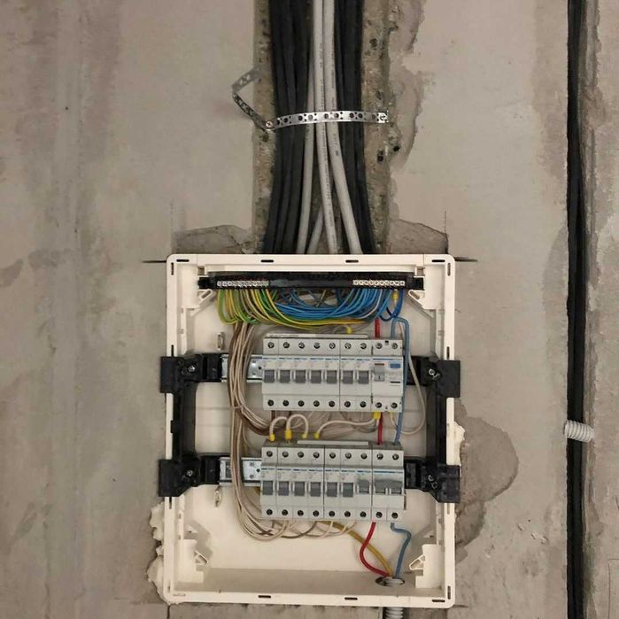 Електромонтажні послуги. Комплексно \ частково. Електрик. Бровари.